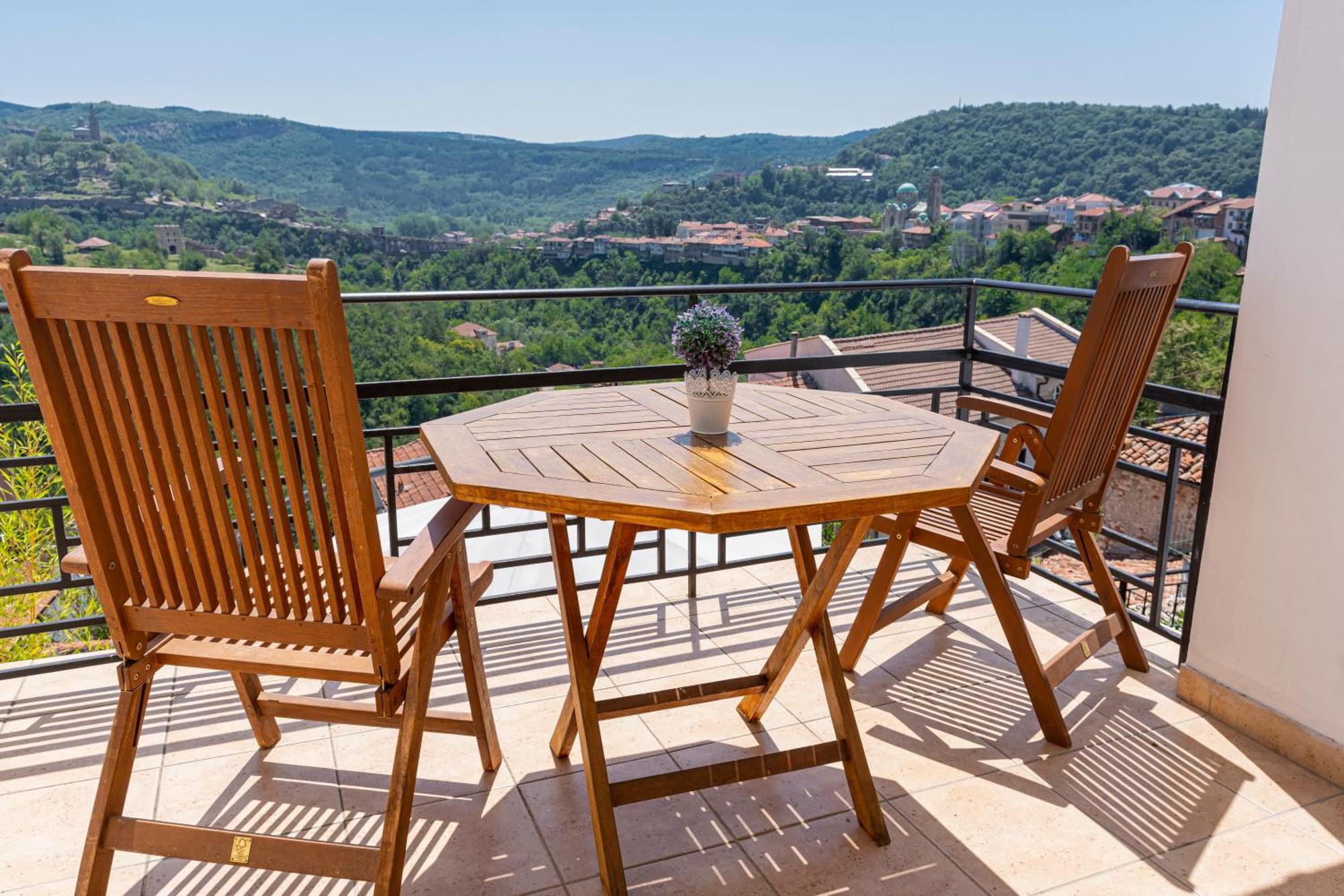 Tsarevets Panoramic Apartments Veliko Tarnovo Exterior foto